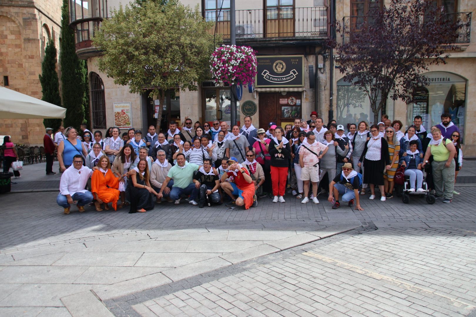 Acto solidario a favor de Asprodes de la Asociación de Empresarios de Hostelería de Salamanca