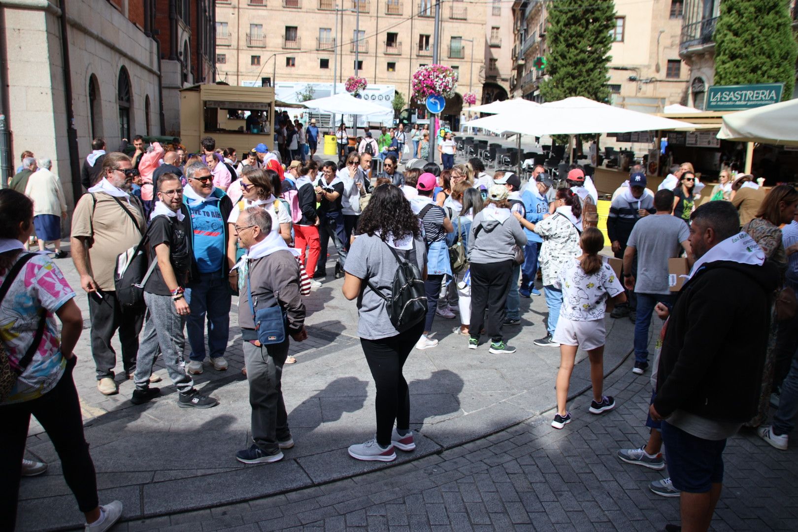 Acto solidario a favor de Asprodes de la Asociación de Empresarios de Hostelería de Salamanca