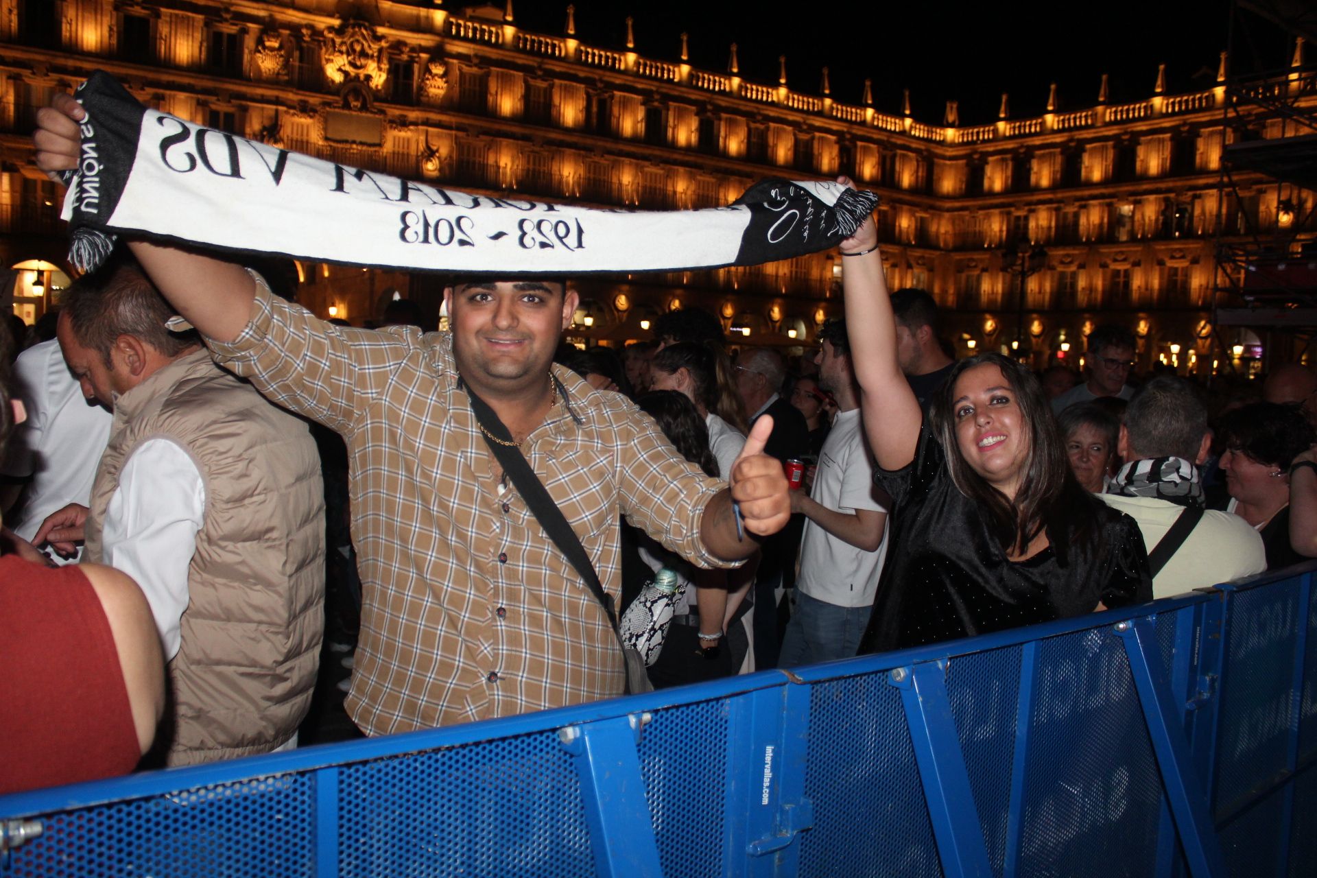 Concierto de "Tú Otra Bonita" en la Plaza Mayor.