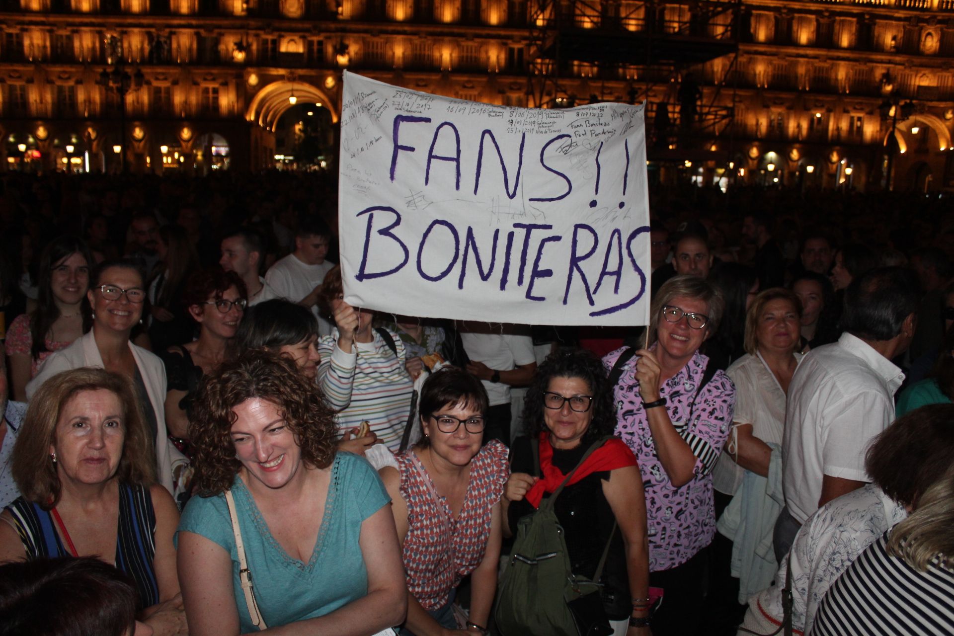 Concierto de "Tú Otra Bonita" en la Plaza Mayor.