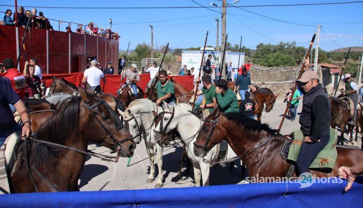 Encierro a caballo en Barruecopardo 