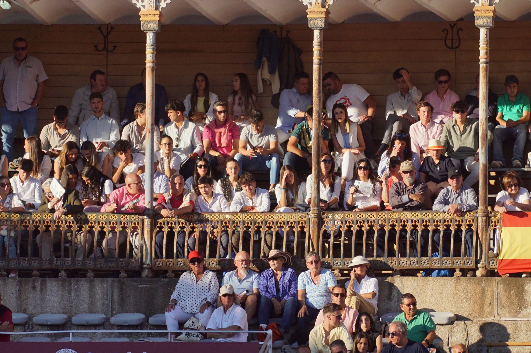 GALERÍA | Resumen fotográfico del ambiente en los tendidos de La Glorieta durante la novillada de Antonio Palla, 13 de septiembre de 2024. Fotos Juanes