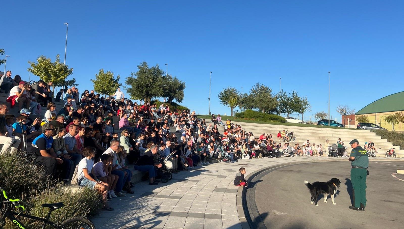 Presentación "Campaña Anticacas" en Carbajosa de la Sagrada 