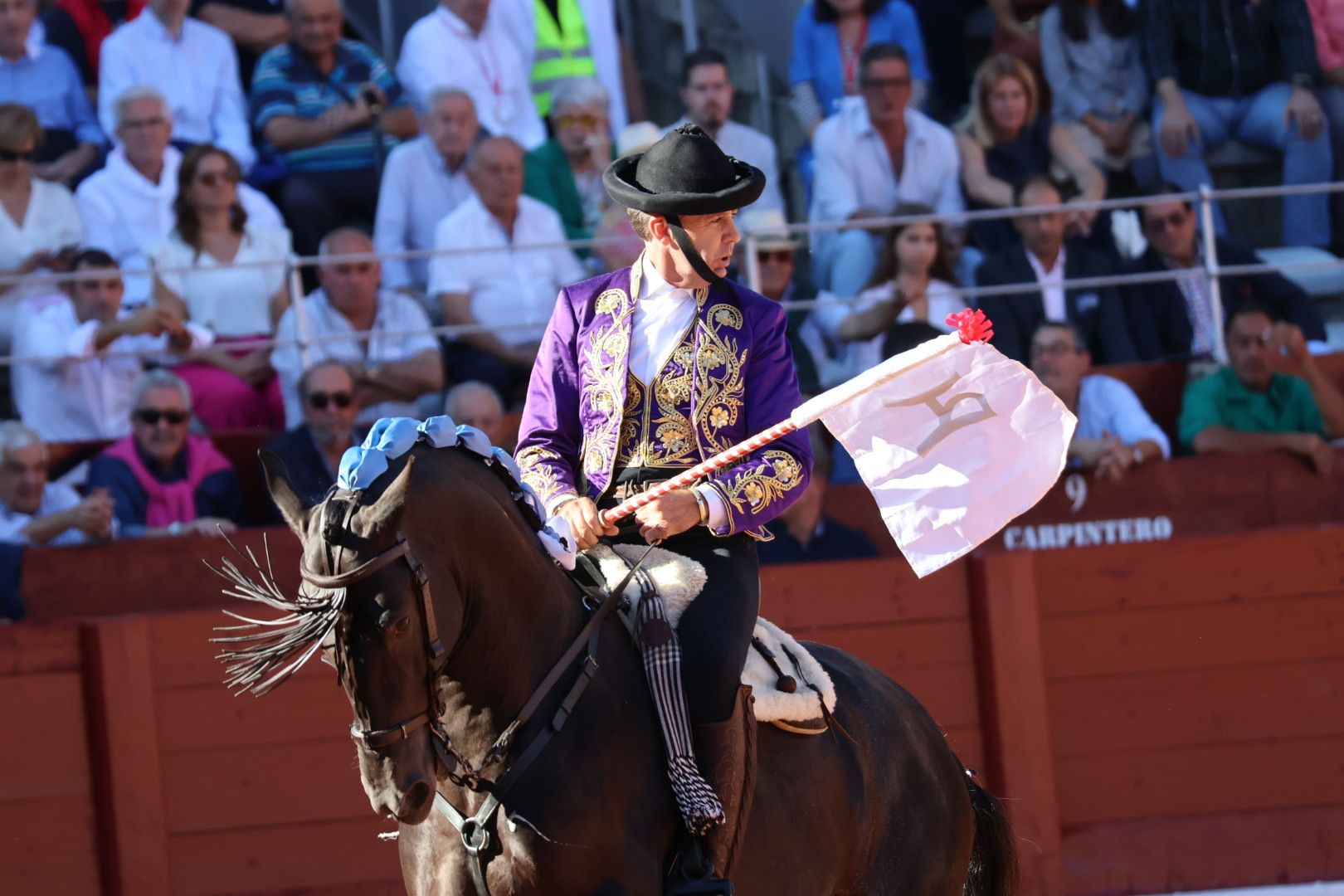 Corrida mixta del Capea: momentos más destacados del segundo festejo de abono de la Feria Taurina Virgen de la Vega 2024. Fotos Andrea M.