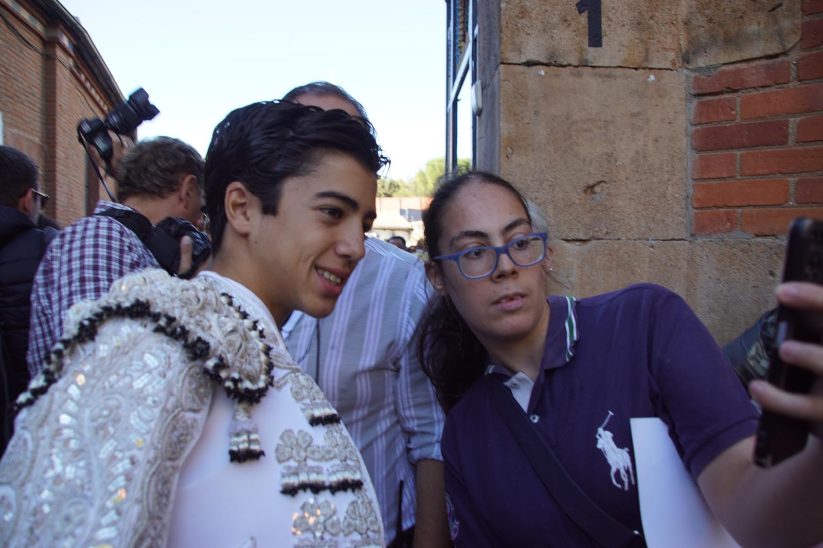 GALERÍA | Ambiente en el patio de cuadrillas de La Glorieta para ver a Pablo Hermoso, Enrique Ponce y Marco Pérez, 14 de septiembre de 2024. Fotos Juanes