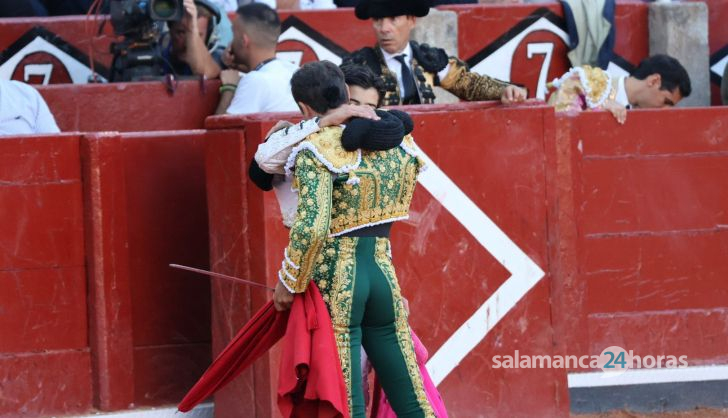 Corrida mixta del Capea: momentos más destacados del segundo festejo de abono de la Feria Taurina Virgen de la Vega 2014. Fotos Andrea M.