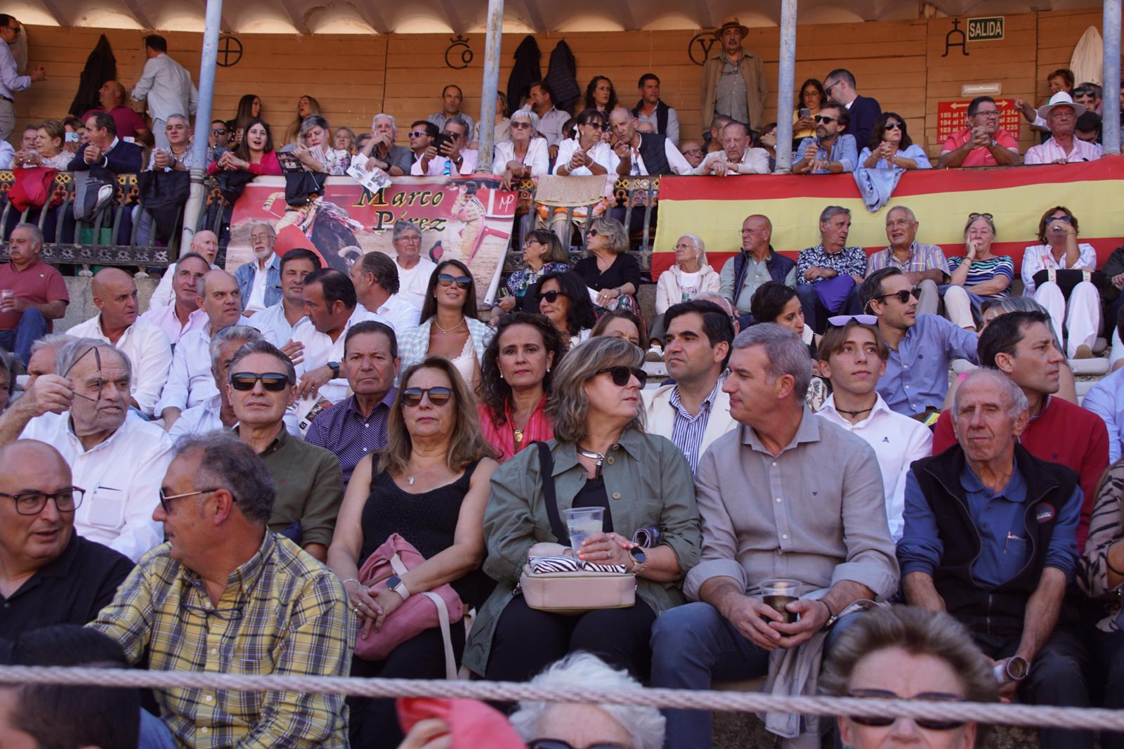 GALERÍA | Resumen fotográfico del ambiente en los tendidos de La Glorieta durante la corrida mixta del Capea, 14 de septiembre de 2024. Fotos Juanes