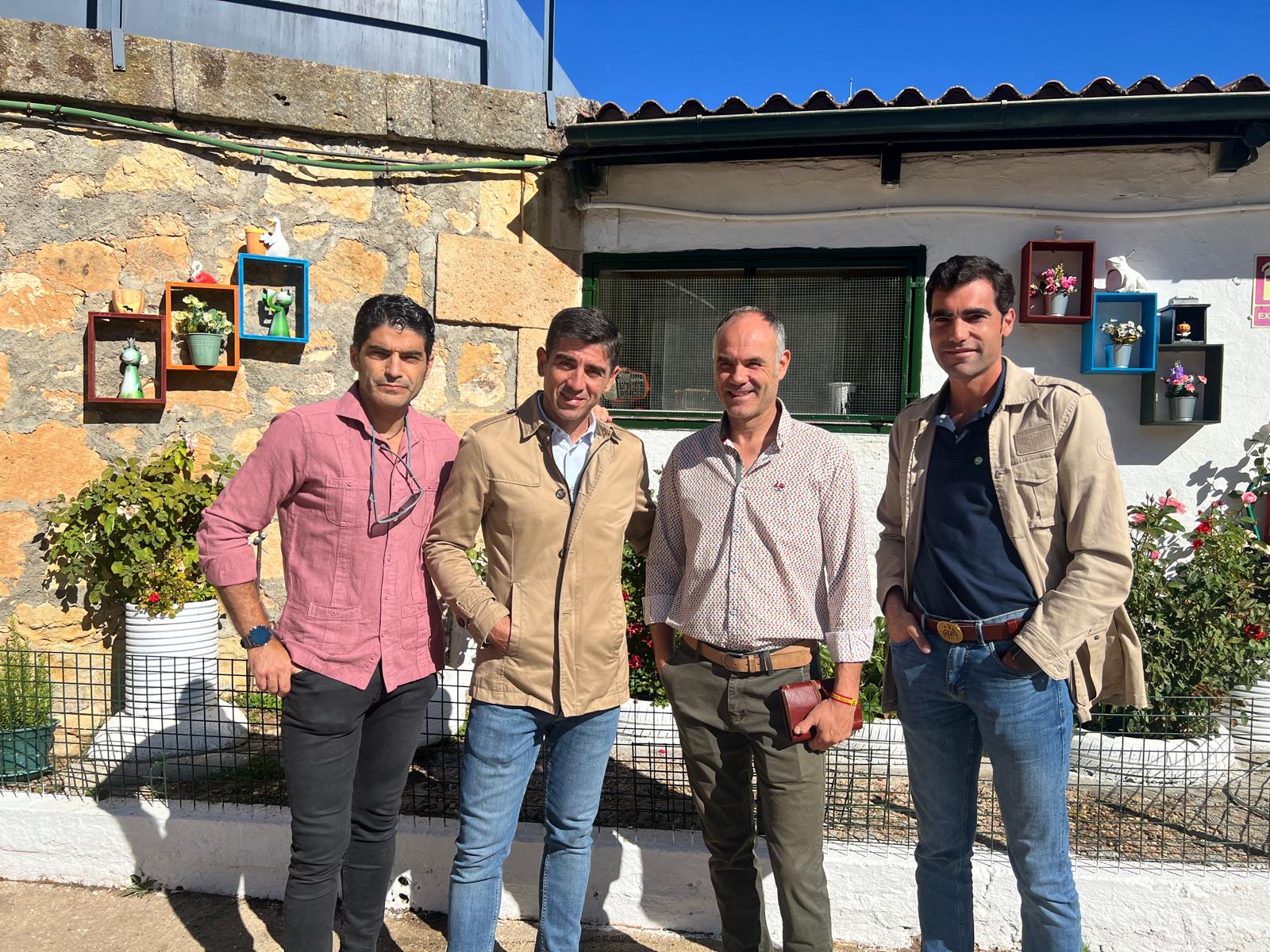 Ambiente durante el sorteo de los toros del Vellosino en La Glorieta,  domingo, 15 de septiembre de 2024. Fotos S24H (13)