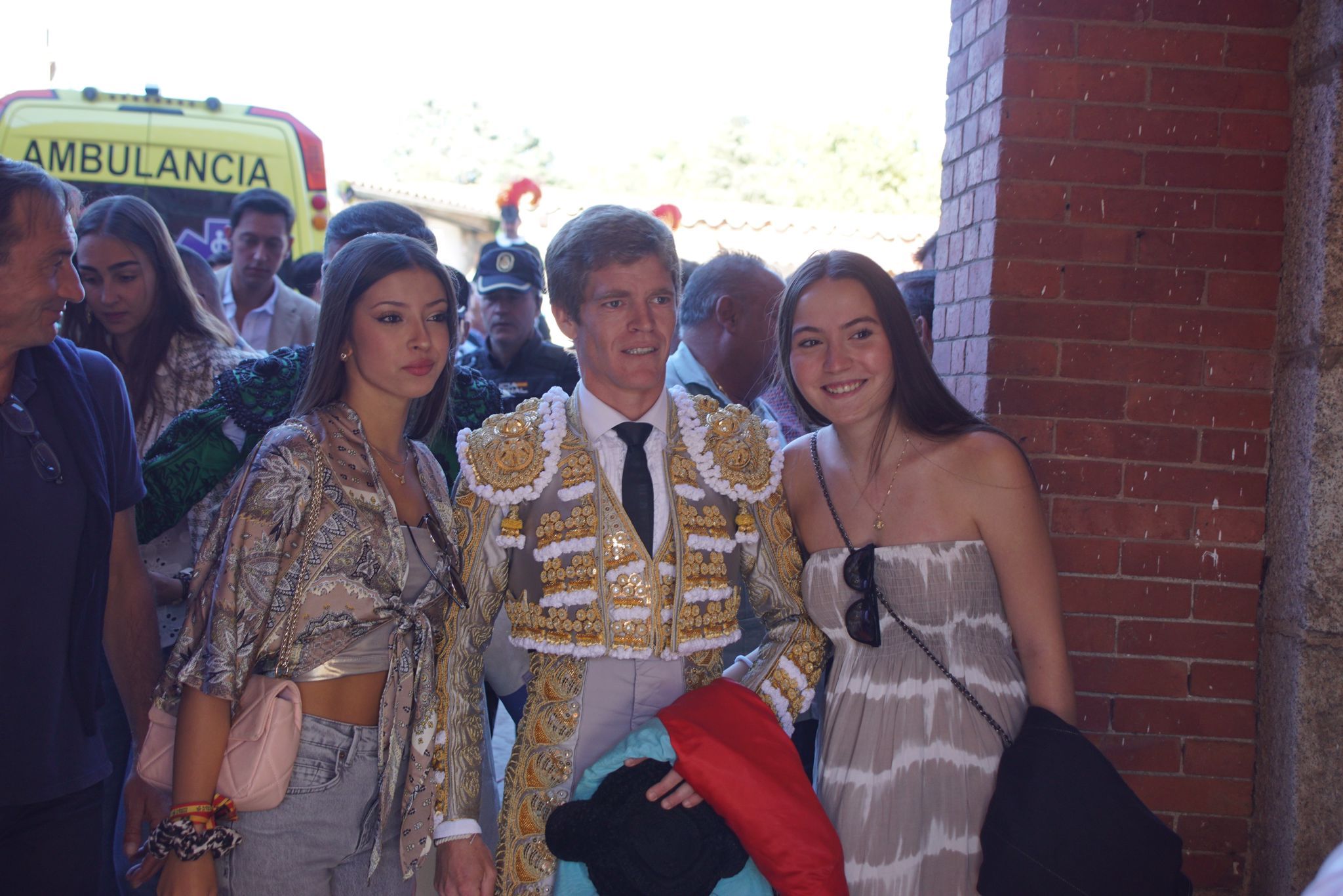 Ambiente en el patio de cuadrillas de La Glorieta para ver a Miguel Ángel Perera, Emilio de Justo y Borja Jiménez, 15 de septiembre de 2024. Fotos Juanes