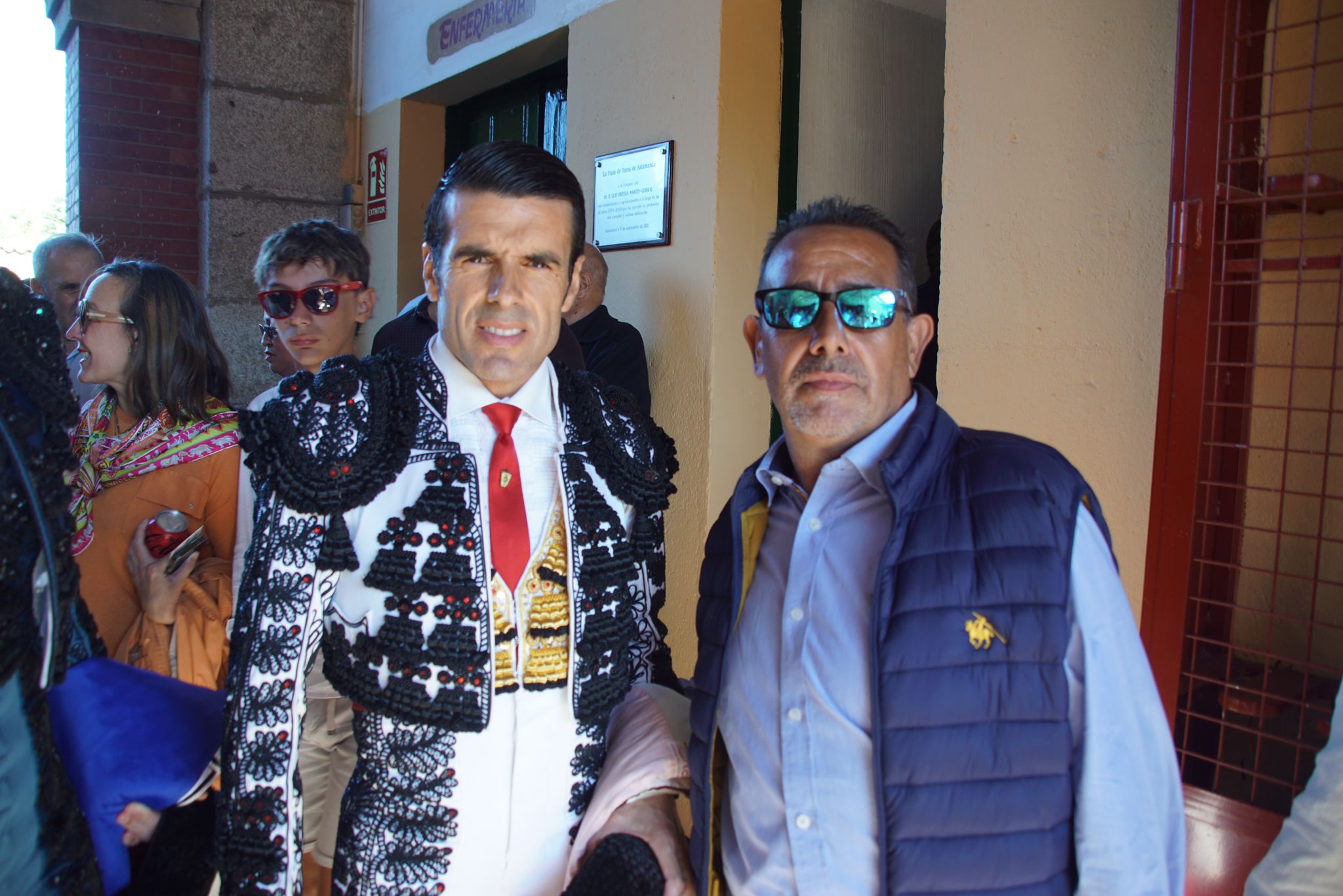 Ambiente en el patio de cuadrillas de La Glorieta para ver a Miguel Ángel Perera, Emilio de Justo y Borja Jiménez, 15 de septiembre de 2024. Fotos Juanes