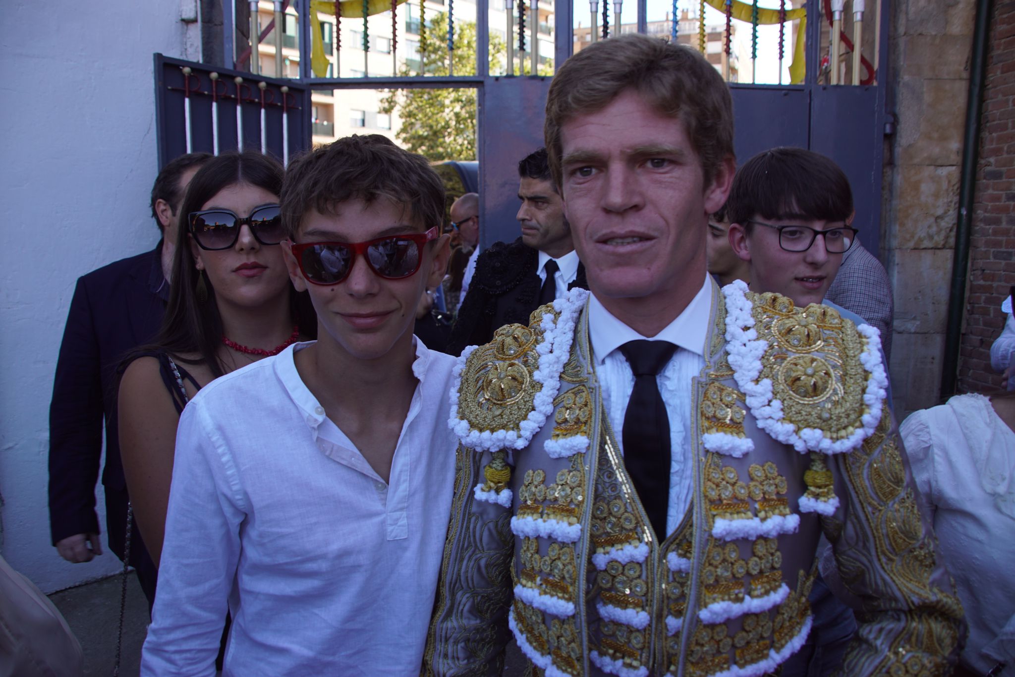 Ambiente en el patio de cuadrillas de La Glorieta para ver a Miguel Ángel Perera, Emilio de Justo y Borja Jiménez, 15 de septiembre de 2024. Fotos Juanes