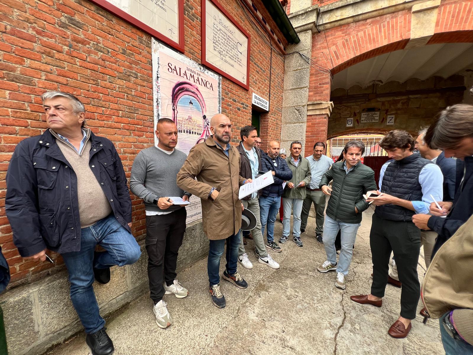 Ambiente durante el sorteo de los toros de Garcigrande en La Glorieta, viernes, 20 de septiembre de 2024. Fotos S24H