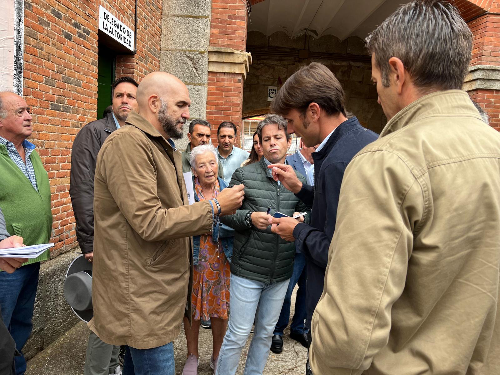 Ambiente durante el sorteo de los toros de Garcigrande en La Glorieta, viernes, 20 de septiembre de 2024. Fotos S24H