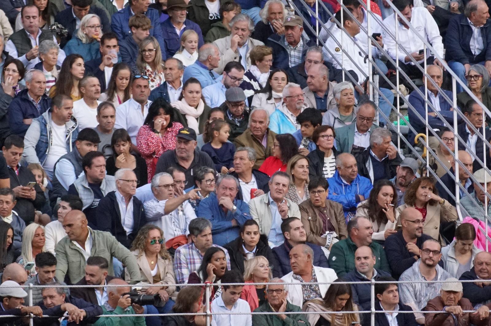 Resumen fotográfico del ambiente en los tendidos de La Glorieta durante la corrida de Garcigrande, 20 de septiembre de 2024. Foto Juanes (26)