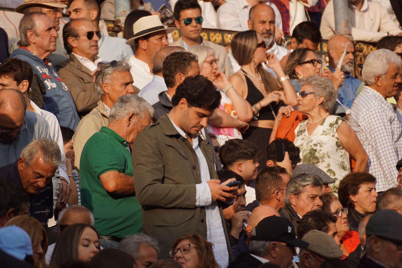 Resumen fotográfico del ambiente en los tendidos de La Glorieta durante la corrida de Garcigrande, 20 de septiembre de 2024. Foto Juanes (10)