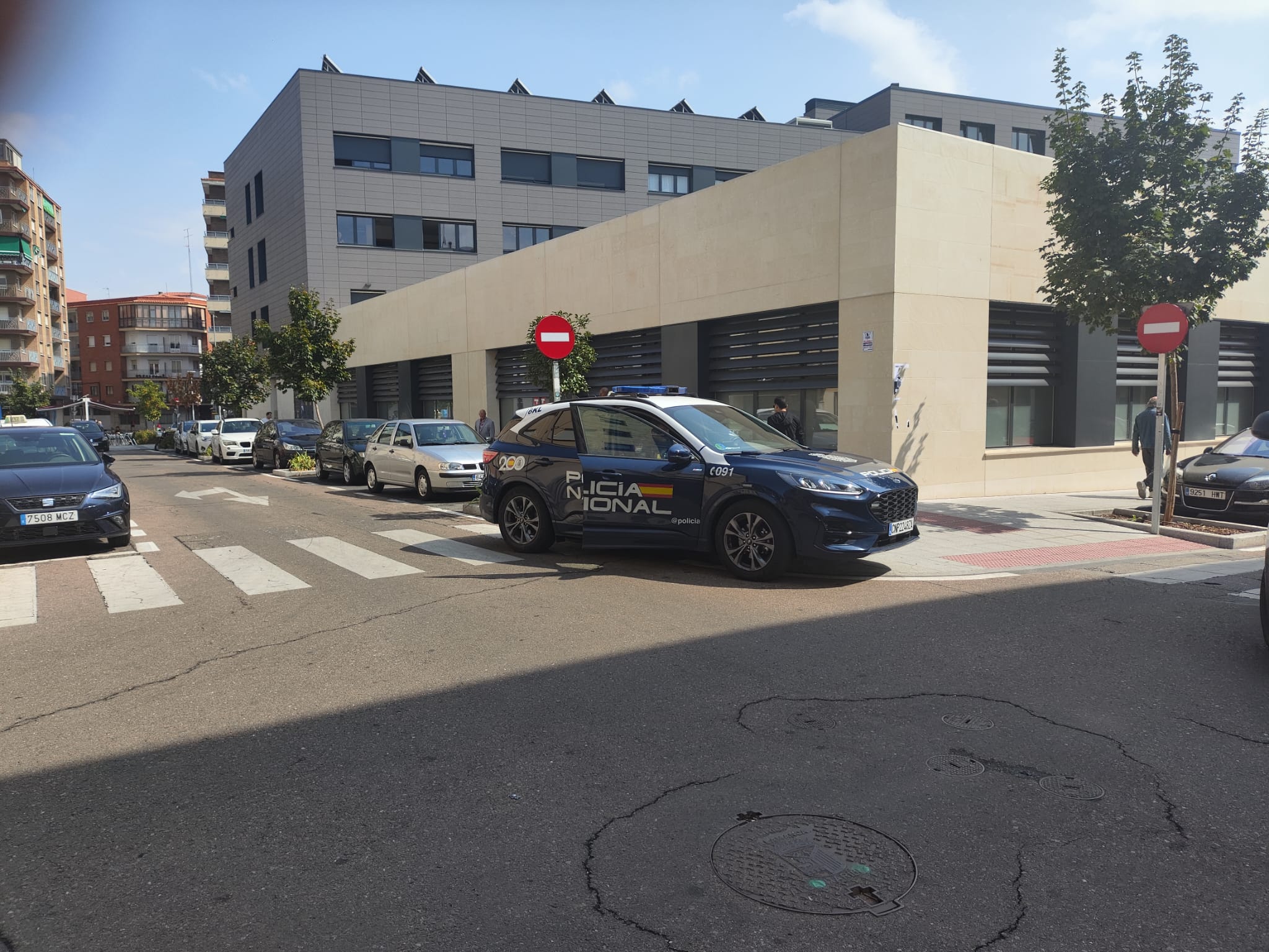 Policía en calle Arapiles