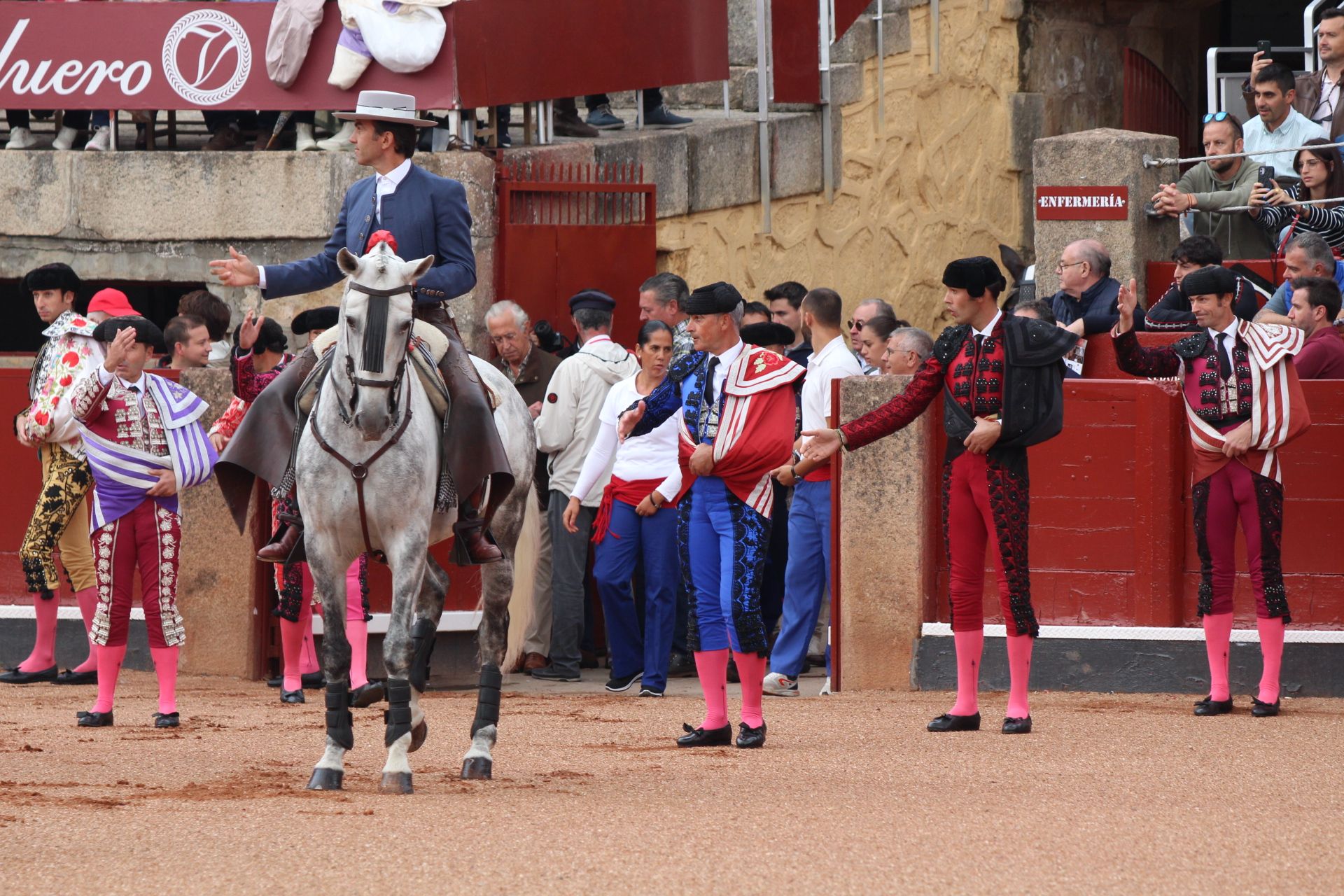 Corrida de rejones de Sánchez y Sánchez: momentos más destacados del quinto festejo de abono de la Feria Taurina Virgen de la Vega 2024. Fotos Carlos H.G