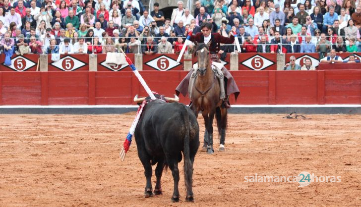 Corrida de rejones de Sánchez y Sánchez: momentos más destacados del quinto festejo de abono de la Feria Taurina Virgen de la Vega 2024. Fotos Carlos H.G