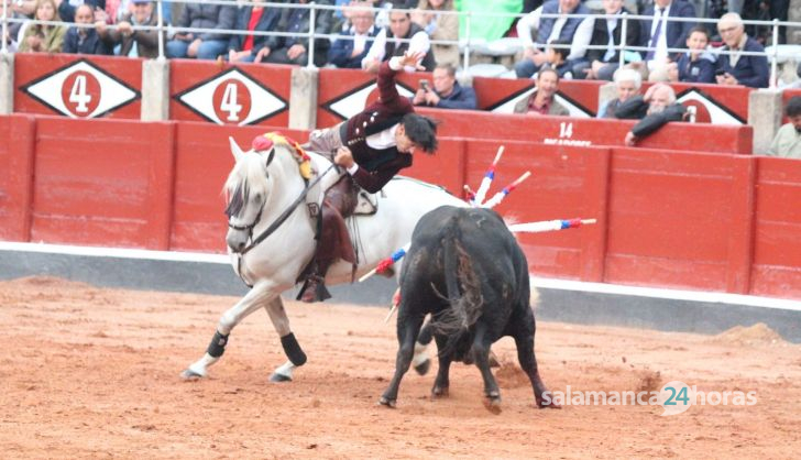 Corrida de rejones de Sánchez y Sánchez: momentos más destacados del quinto festejo de abono de la Feria Taurina Virgen de la Vega 2024. Fotos Carlos H.G