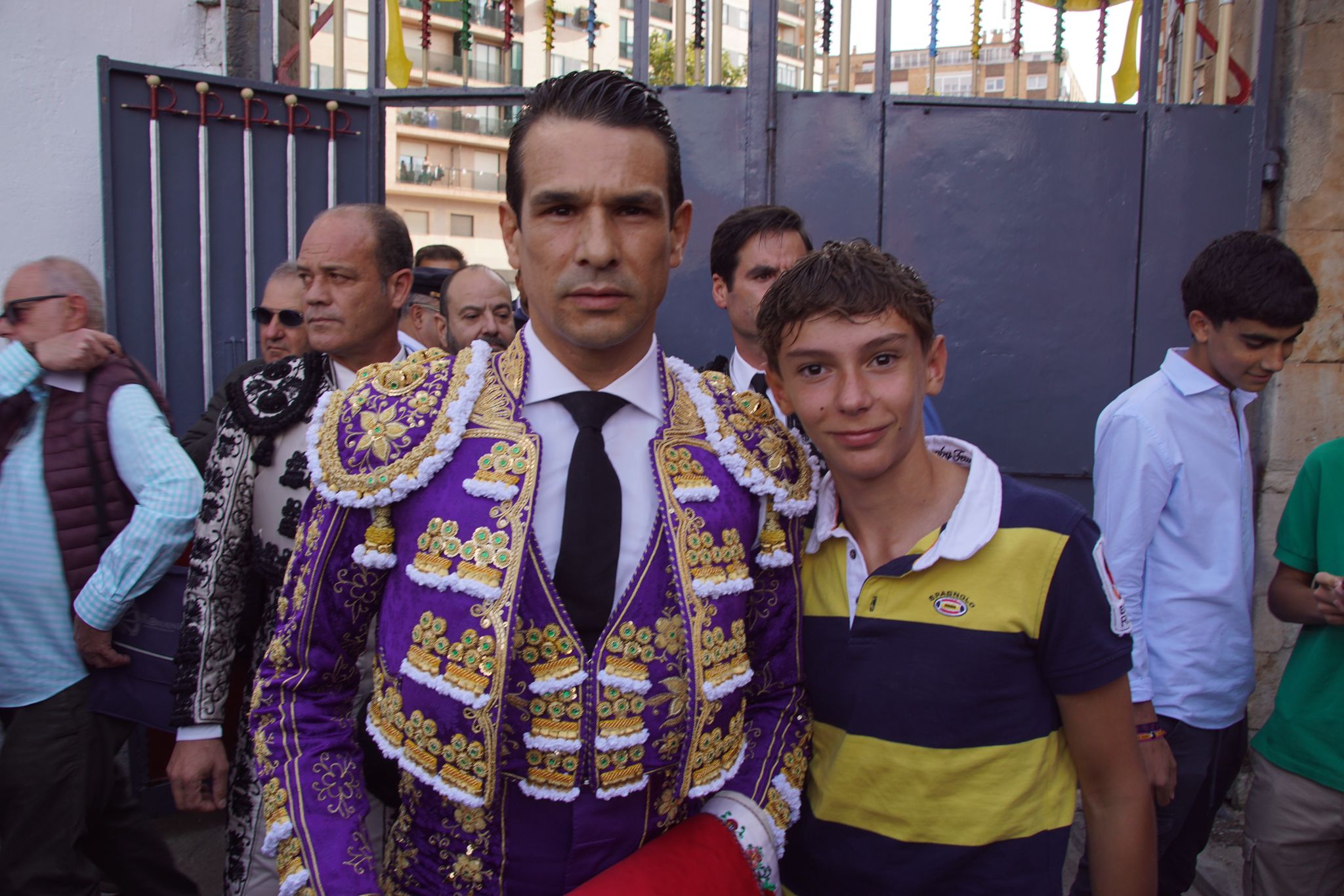 Ambiente en el patio de cuadrillas de La Glorieta para ver a José María Manzanares, Borja Jiménez e Ismael Martín, 22 de septiembre de 2024. Fotos Juanes (6)