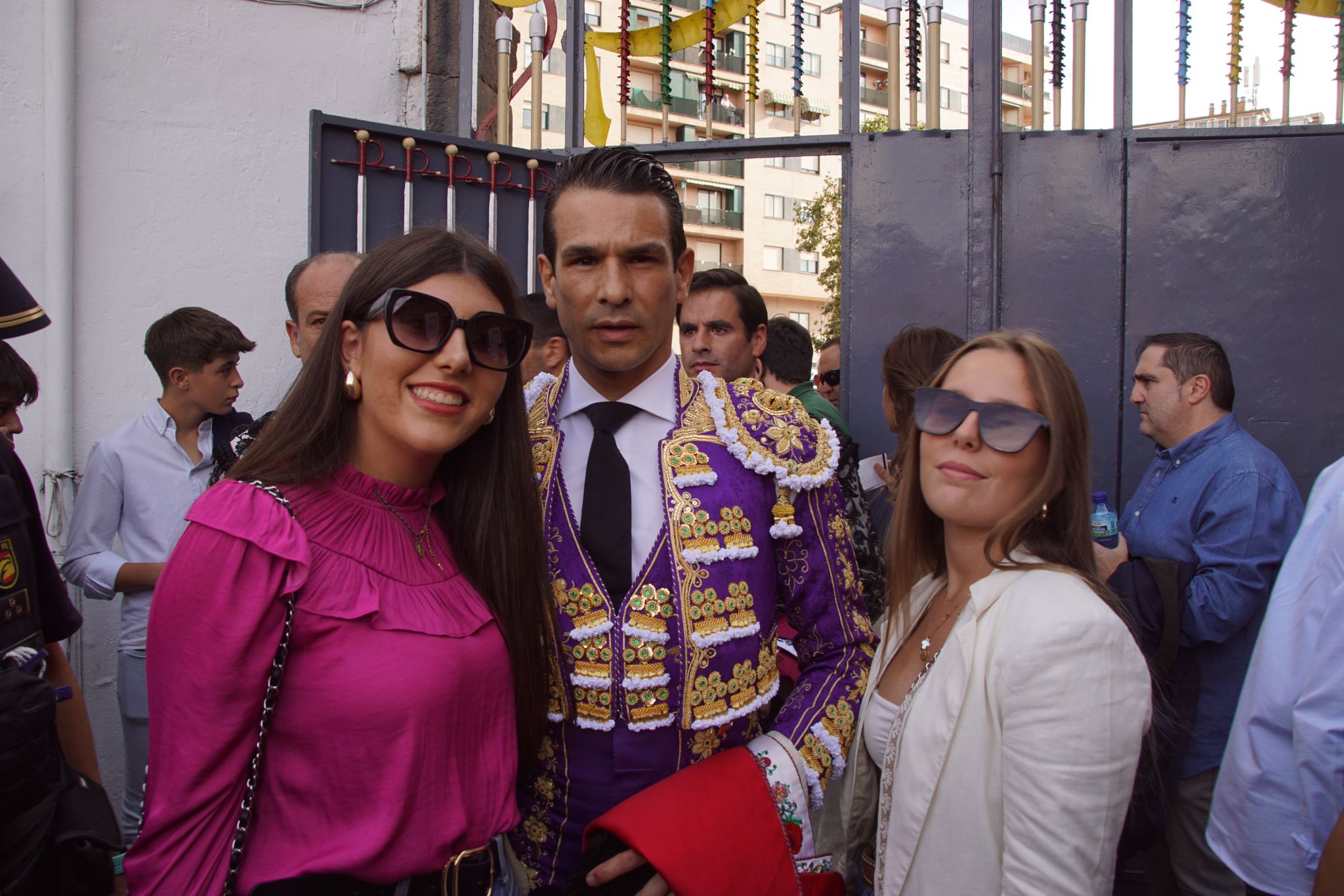 Ambiente en el patio de cuadrillas de La Glorieta para ver a José María Manzanares, Borja Jiménez e Ismael Martín, 22 de septiembre de 2024. Fotos Juanes (9)