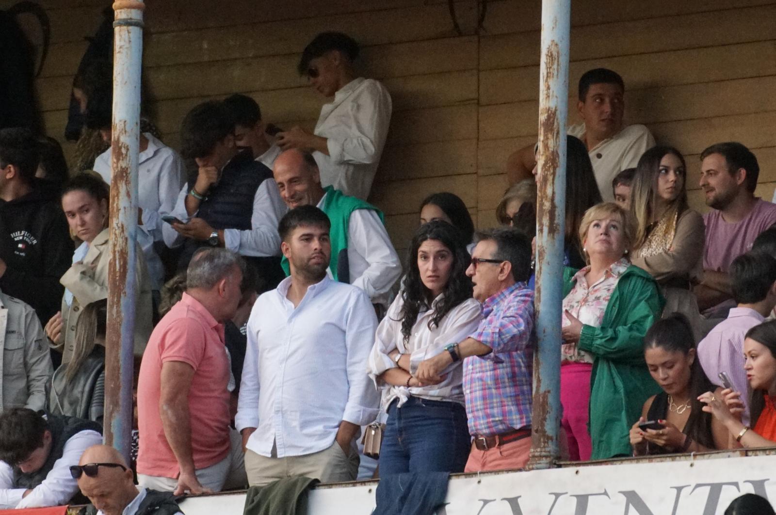 Resumen fotográfico del ambiente en los tendidos de La Glorieta durante la corrida concurso, 22 de septiembre. Fotos Juanes (24)