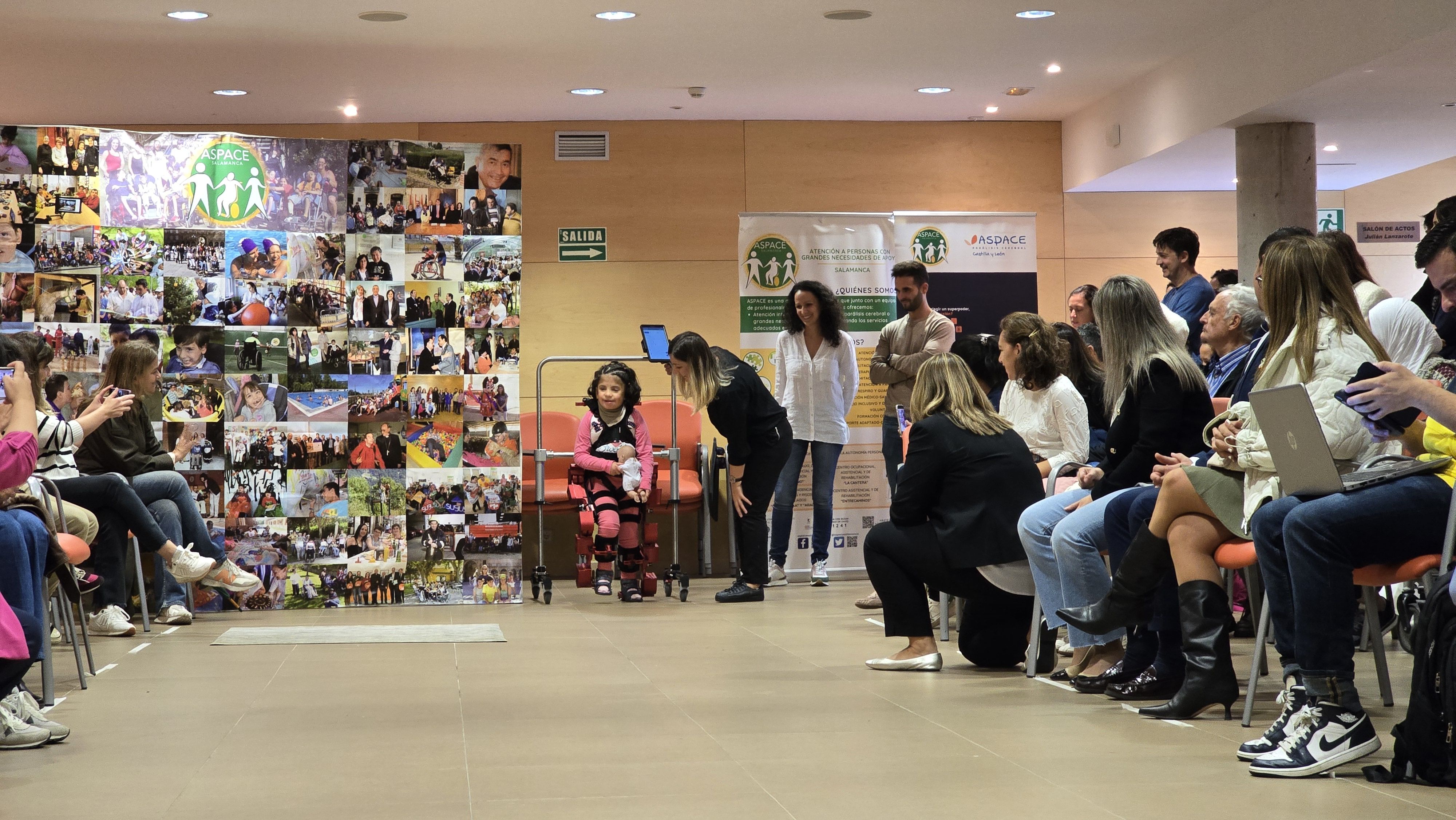 Presentación del primer exoesqueleto pediátrico del mundo