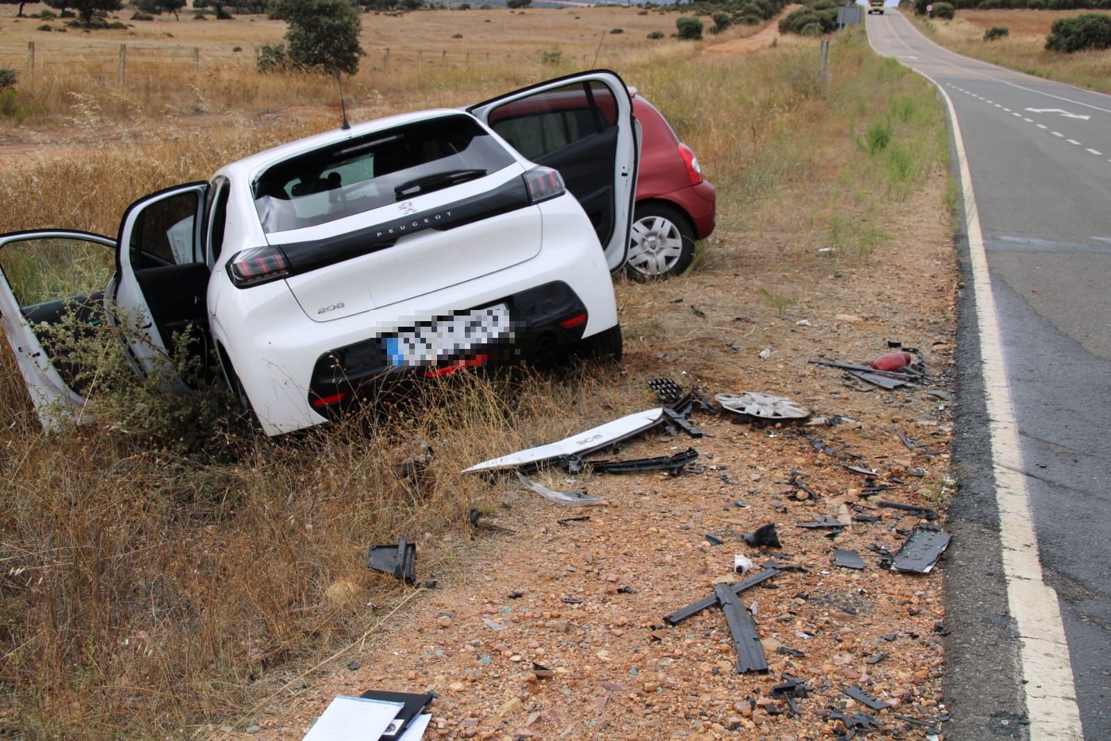 Tres heridos de gravedad en un accidente en la carretera de Matilla (20)