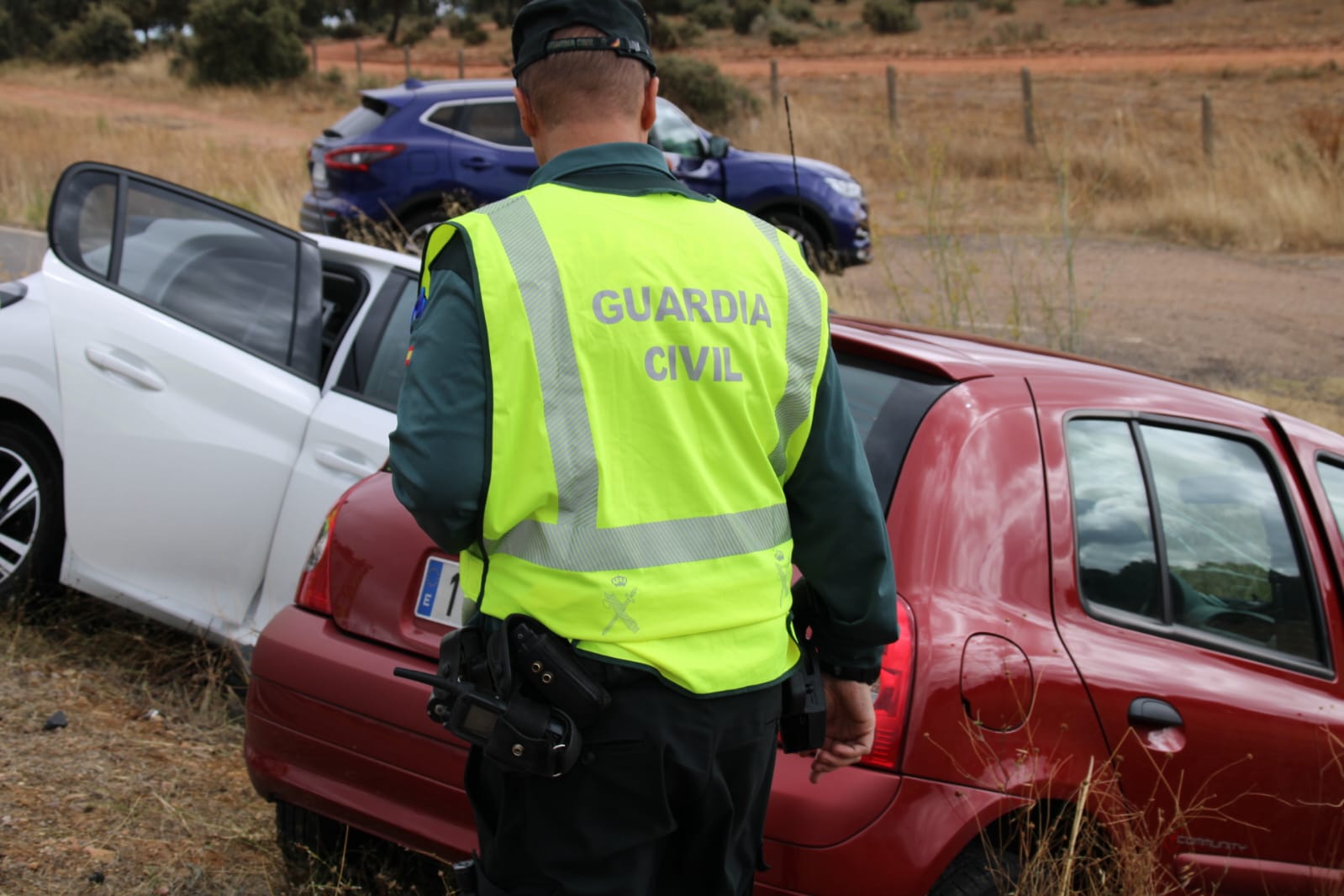 Tres heridos de gravedad en un accidente en la carretera de Matilla (5)