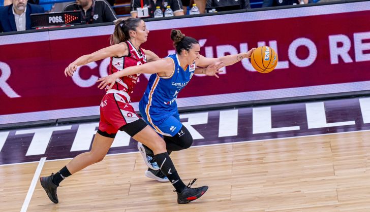 Silvia Domínguez y Mariona Ortiz, en la Supercopa de España FOTO CB AVENIDA