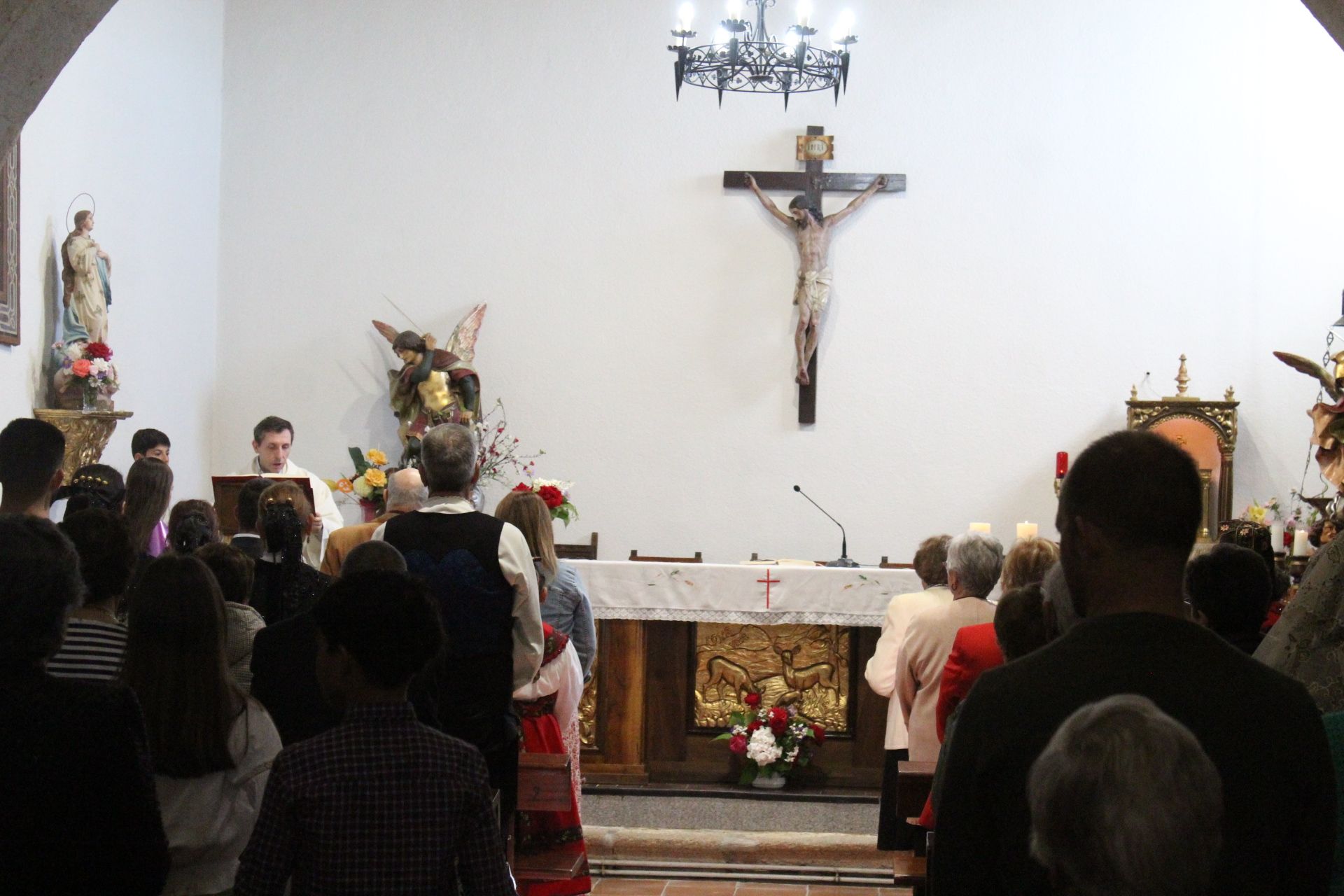 Misa y procesión en Juzbado 