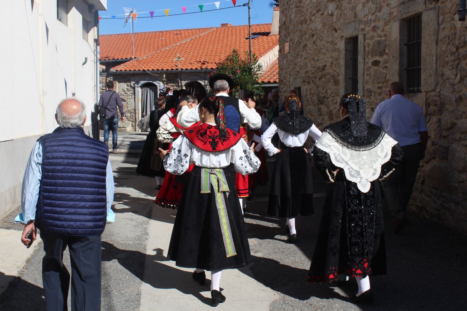 Misa y procesión en Juzbado 