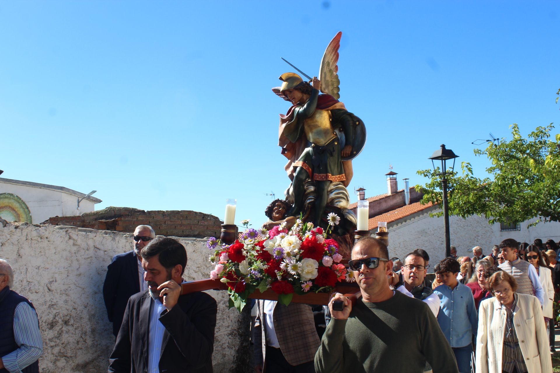 Misa y procesión en Juzbado 