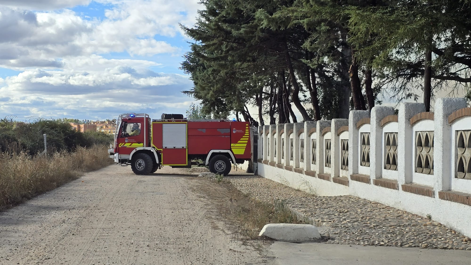  Incendio en unos solares de Santa Marta  (2)