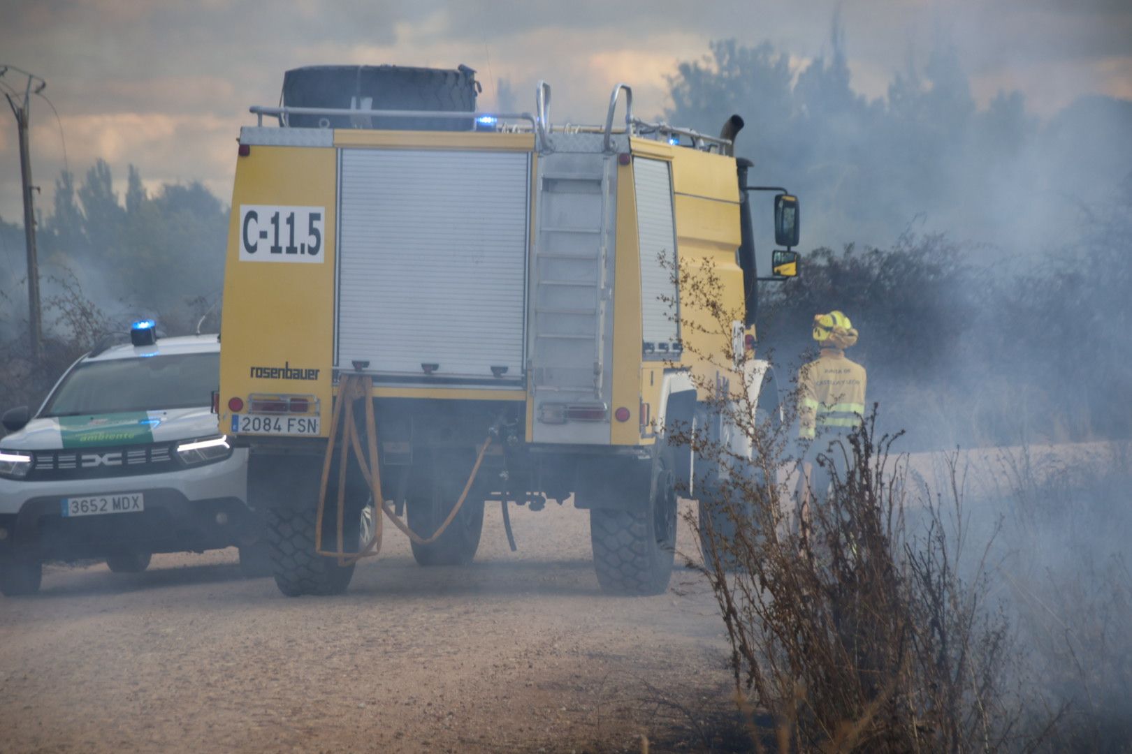 Incendio en unos solares de Santa Marta 