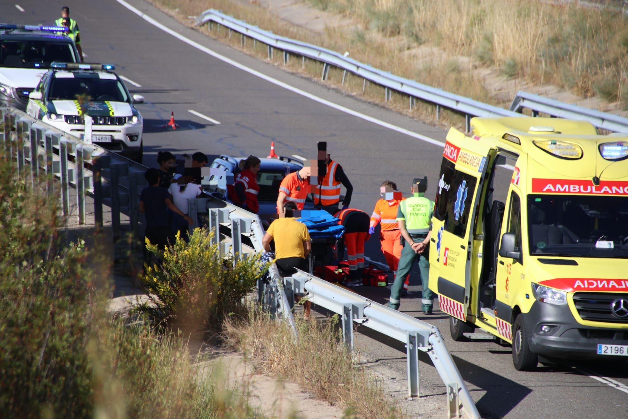 Un menor queda inconsciente tras un accidente entre dos turismos en la A-66