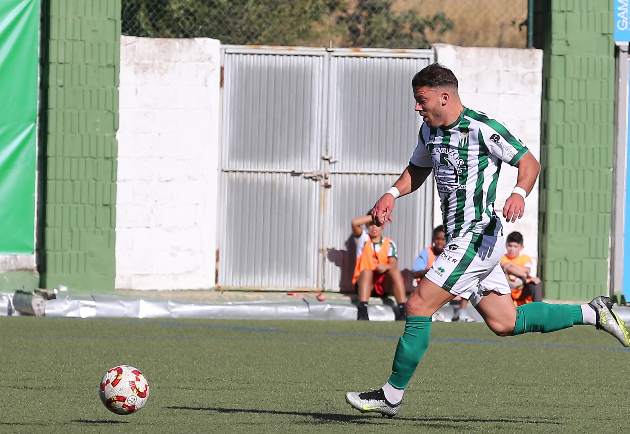 KIke López, en carrera en el Municipal Luis Ramos