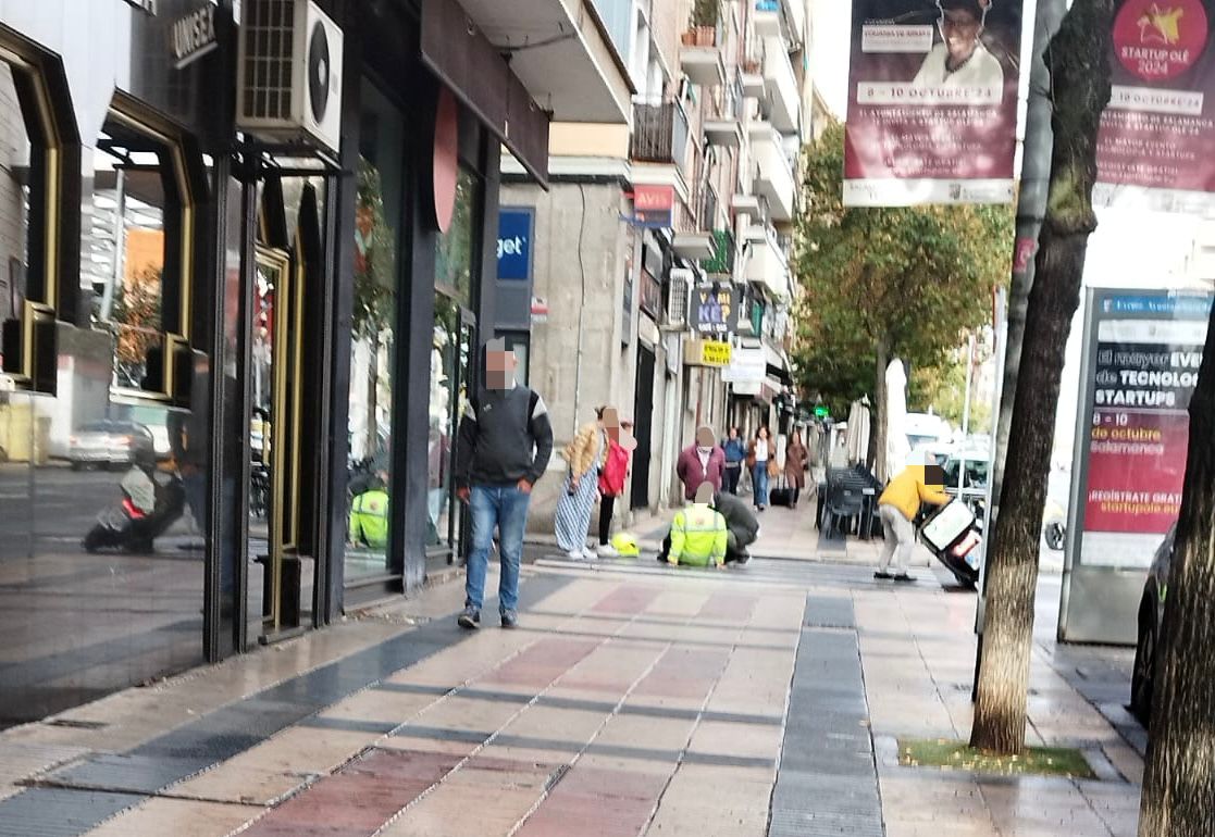 Motorista caído en el Paseo de la Estación