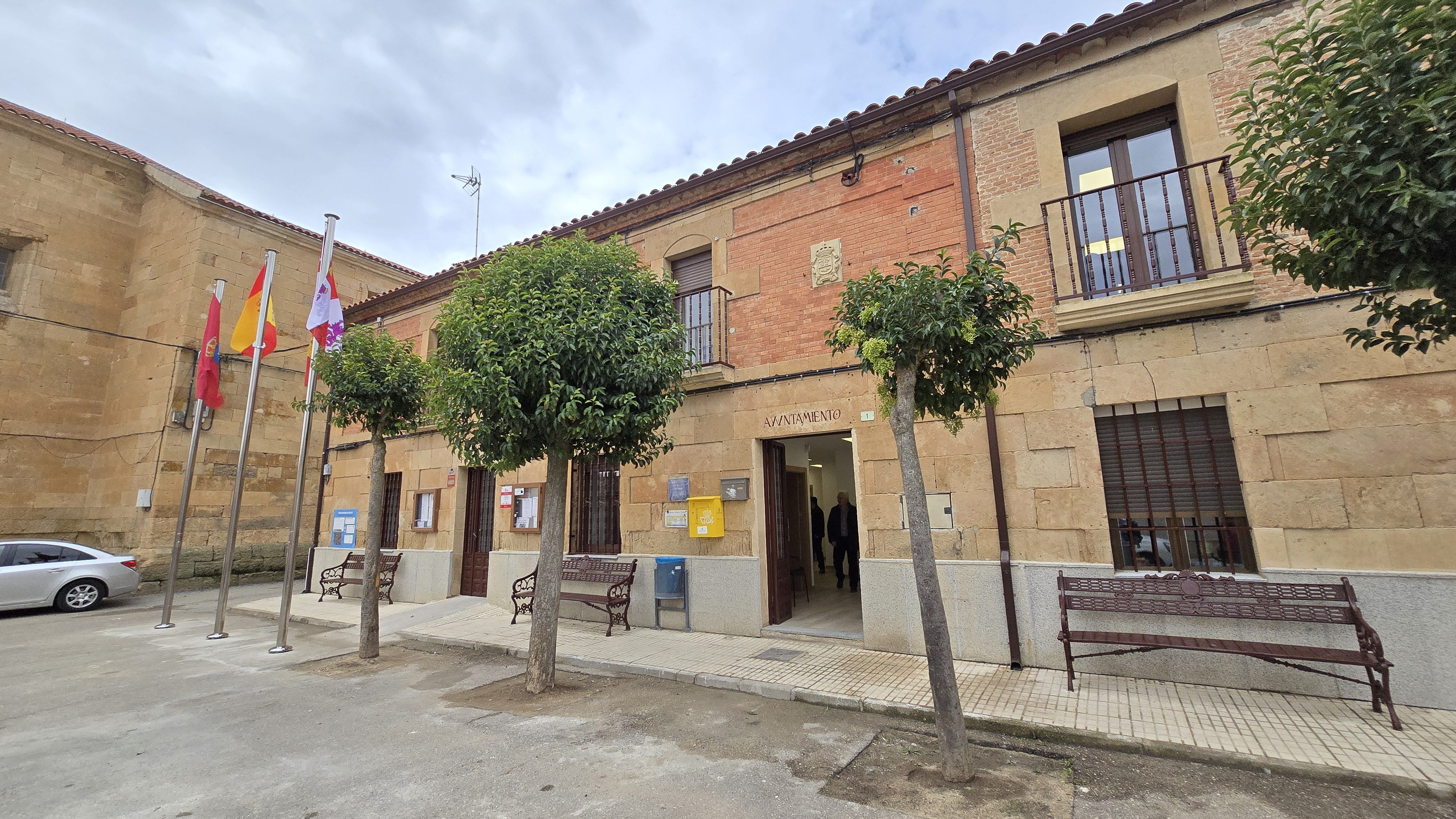 Inauguración del nuevo Ayuntamiento de La Vellés