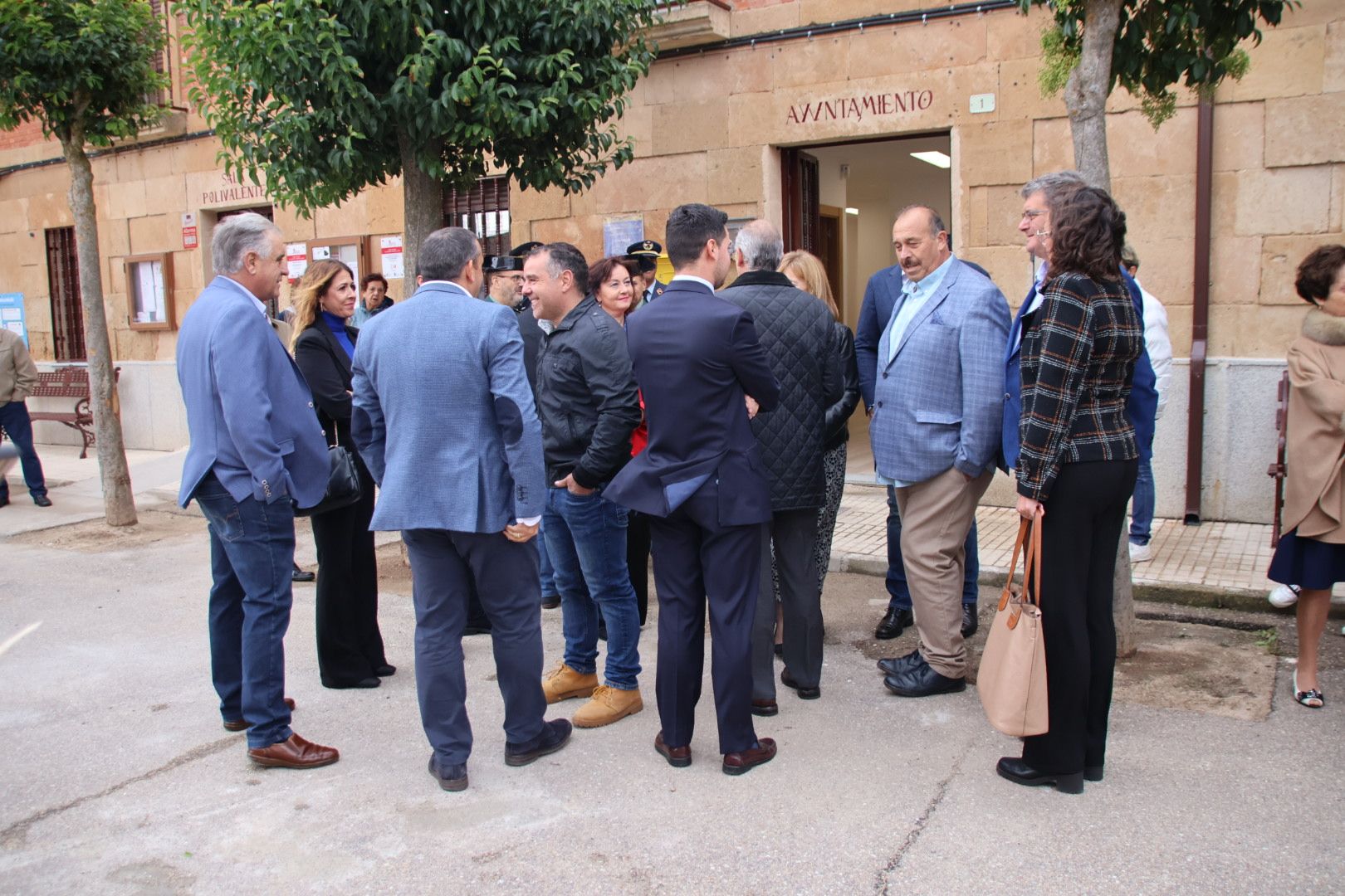 Inauguración del nuevo Ayuntamiento de La Vellés