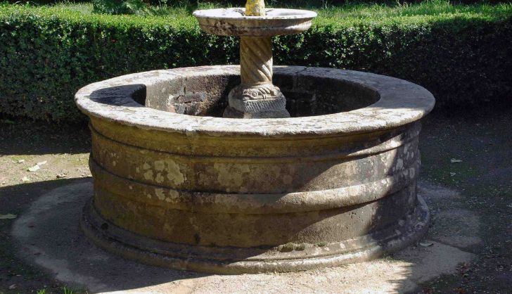 Fuente Terraza del El Bosque de Béjar el 2 abril 2014