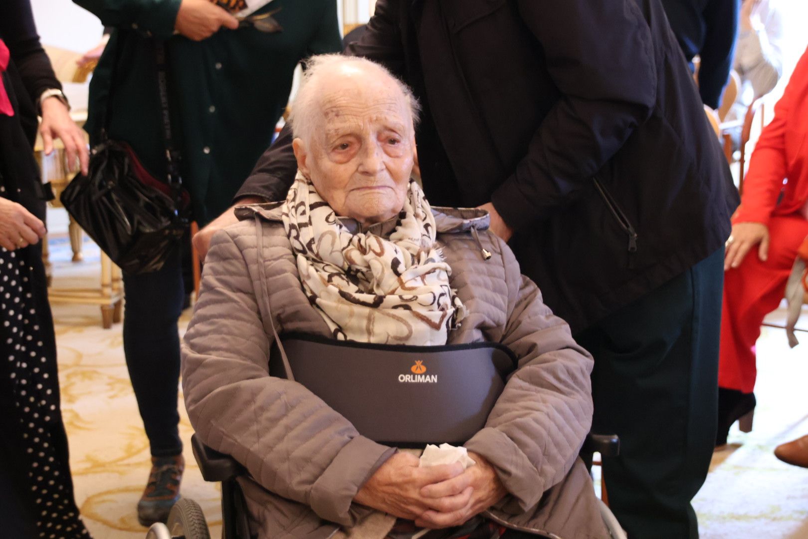 Homenaje a personas centenarias de la ciudad