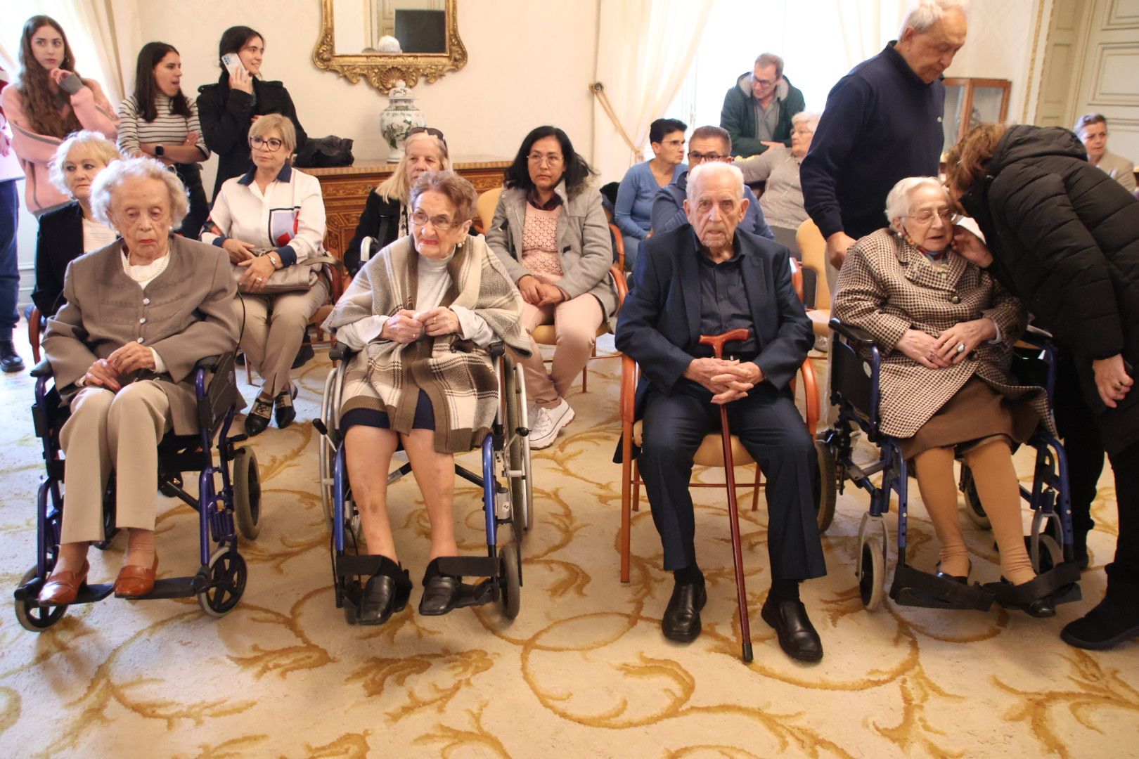 Homenaje a personas centenarias de la ciudad