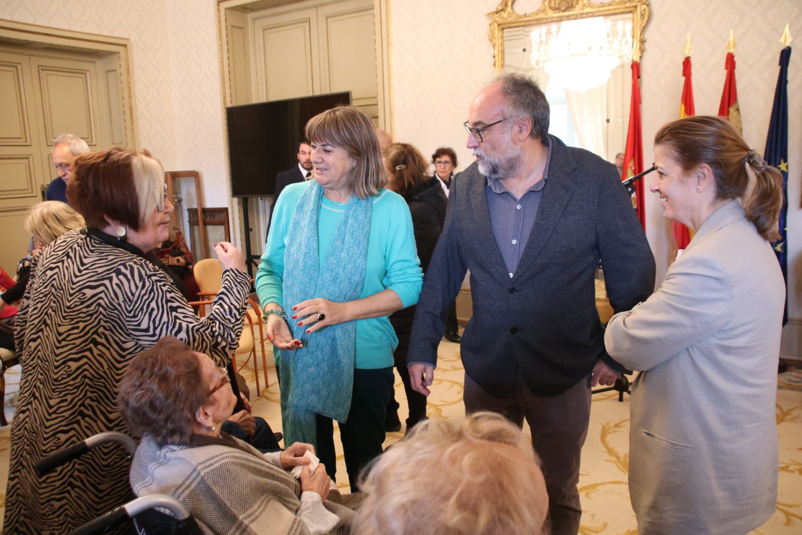 Homenaje a personas centenarias de la ciudad