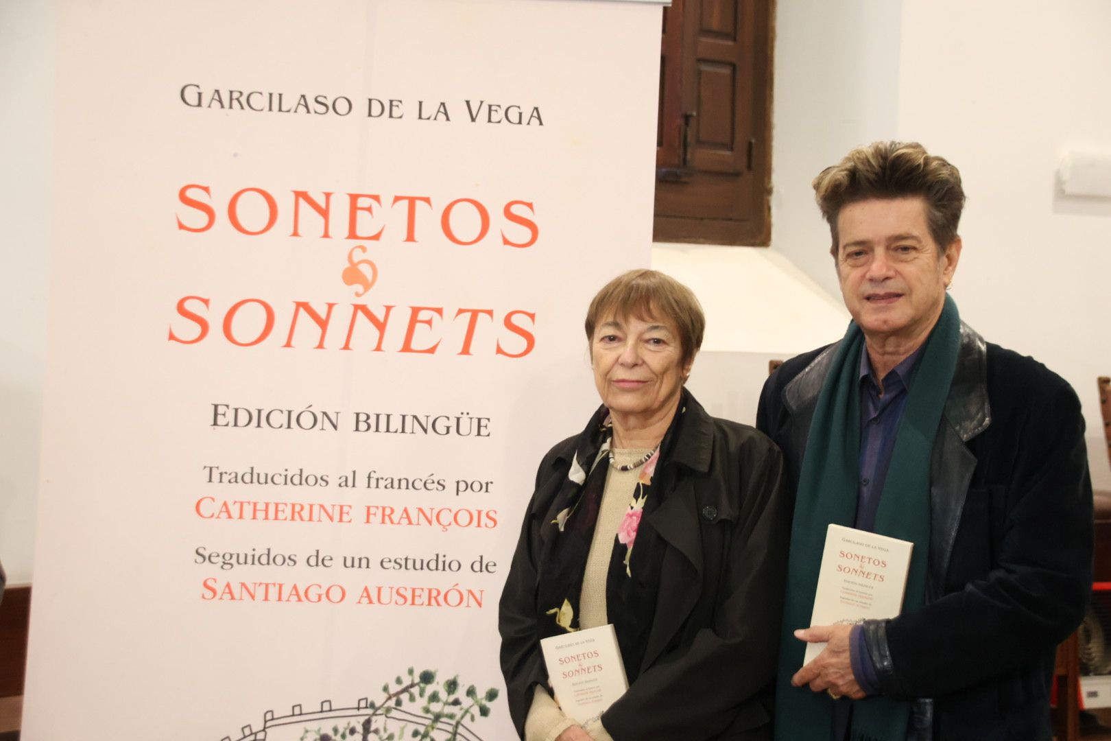 Ediciones Universidad de Salamanca presenta la edición bilingüe de la obra “Sonetos” de Garcilaso de la Vega, realizada por Catherine François, y Santiago Auserón titulado “Garcilaso atraviesa los Pirineos”