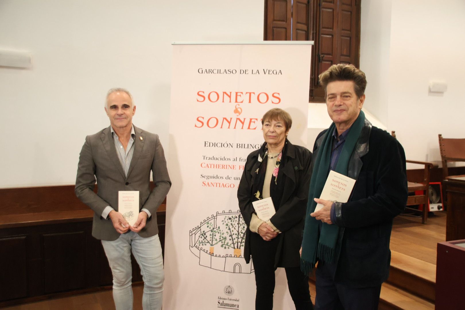 Ediciones Universidad de Salamanca presenta la edición bilingüe de la obra “Sonetos” de Garcilaso de la Vega, realizada por Catherine François, y Santiago Auserón titulado “Garcilaso atraviesa los Pirineos”