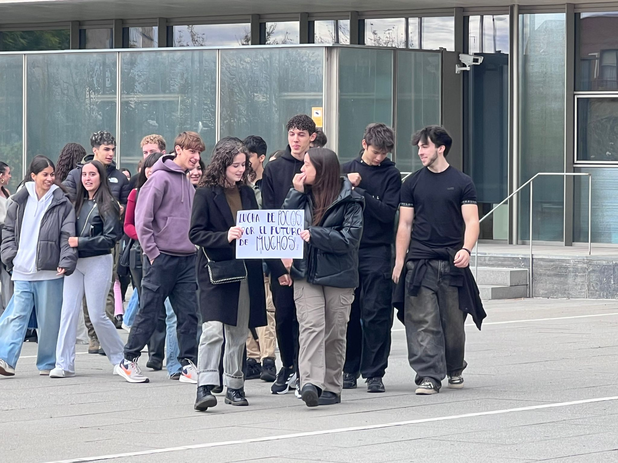 Huelga estudiantil frente a la Delegación Territorial de la Junta de Castilla y León