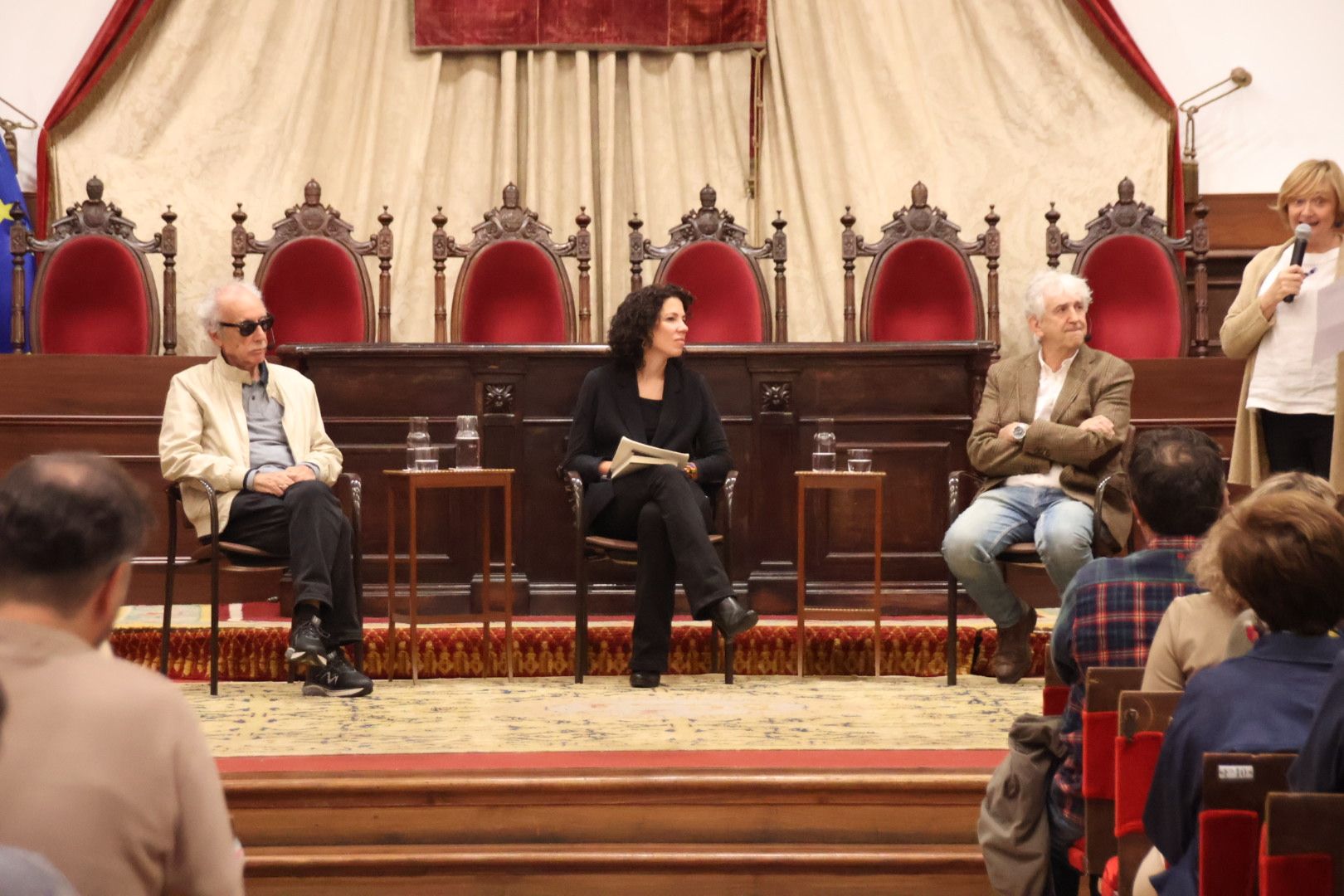 Juan Luis Arsuaga y Juan José Millás dialogan al estilo de Unamuno en el Paraninfo