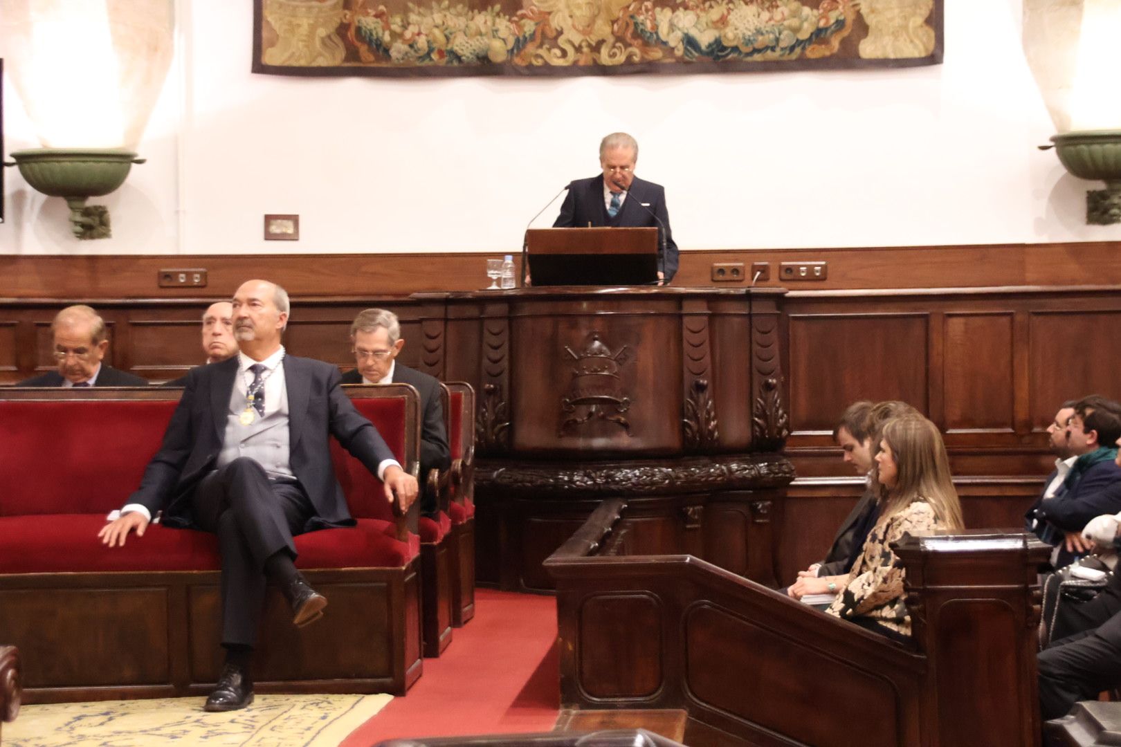 El nefrólogo Jesús Martín García ingresa en la Real Academia de Medicina de Salamanca