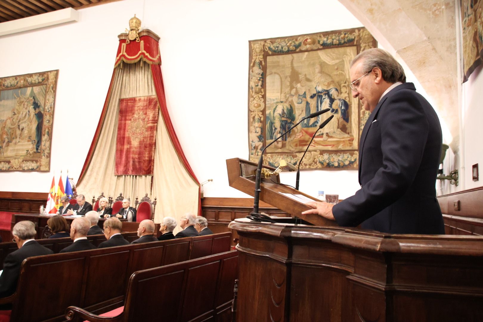 El nefrólogo Jesús Martín García ingresa en la Real Academia de Medicina de Salamanca